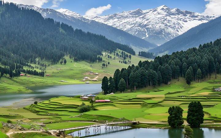 Pulwama : खूबसूरत वादियों, ऐतिहासिक स्थानों और व्यंजनों के साथ पूरा यात्रा गाइड