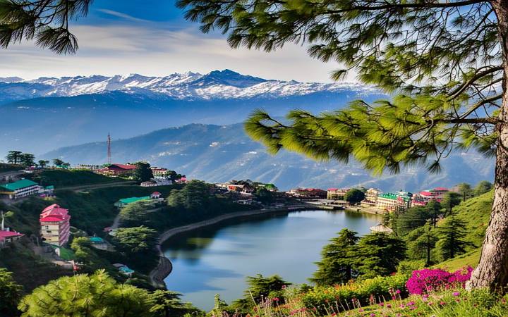 Shimla : घने देवदार के जंगलों, बर्फ से ढके पहाड़ों और हरी-भरी घाटियों से घिरा